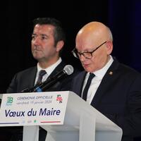 Cérémonie des Voeux du Maire 2024 - Yves REVEL, maire de Beynes, accompagné de Karl OLIVE, député de la 12ème circonscription des Yvelines.